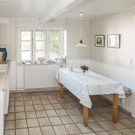 2 Bedroom Amazing In Sams Nordby (Midtjylland)